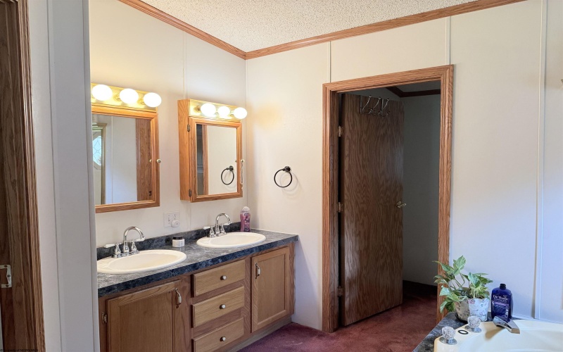 1689 Bell Crouch Road, Huttonsville, West Virginia 26273, 3 Bedrooms Bedrooms, 8 Rooms Rooms,2 BathroomsBathrooms,Single Family Detached,For Sale,Bell Crouch,10160976
