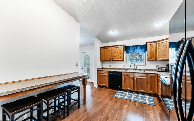 782 Briarwood Street, Morgantown, West Virginia 26508, 4 Bedrooms Bedrooms, 10 Rooms Rooms,2 BathroomsBathrooms,Single Family Detached,For Sale,Briarwood,10160968