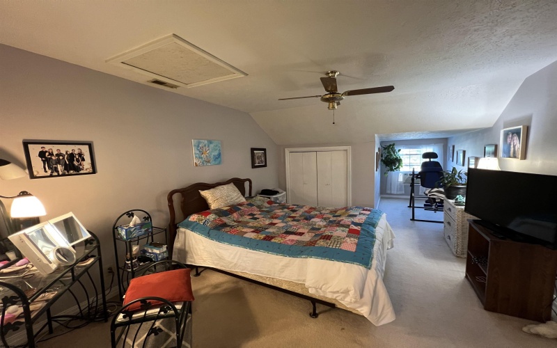 606 Shearwood Forest Drive, Bridgeport, West Virginia 26330, 1 Bedroom Bedrooms, 4 Rooms Rooms,1 BathroomBathrooms,Single Family Attached,For Sale,Shearwood Forest,10160985