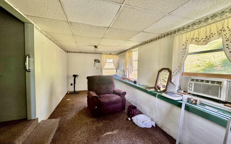 357 Satterfield Street, Fairmont, West Virginia 26554, 2 Bedrooms Bedrooms, 5 Rooms Rooms,1 BathroomBathrooms,Single Family Detached,For Sale,Satterfield,10160992