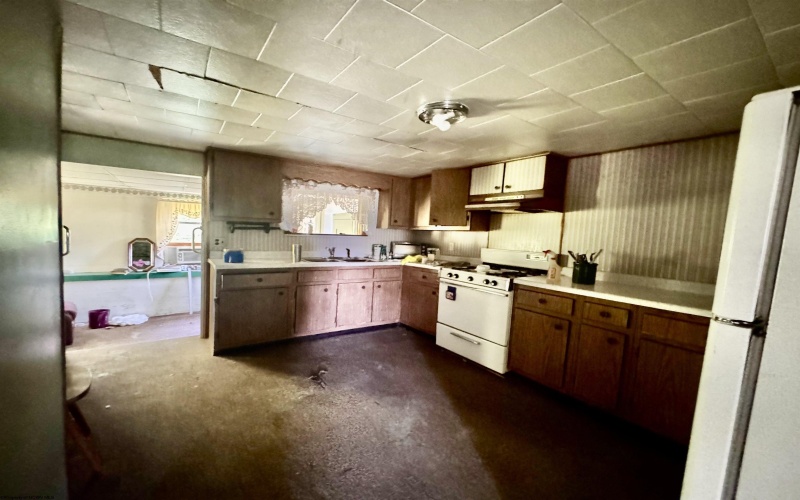 357 Satterfield Street, Fairmont, West Virginia 26554, 2 Bedrooms Bedrooms, 5 Rooms Rooms,1 BathroomBathrooms,Single Family Detached,For Sale,Satterfield,10160992