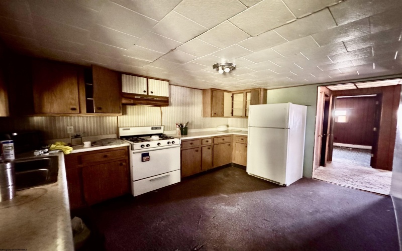 357 Satterfield Street, Fairmont, West Virginia 26554, 2 Bedrooms Bedrooms, 5 Rooms Rooms,1 BathroomBathrooms,Single Family Detached,For Sale,Satterfield,10160992