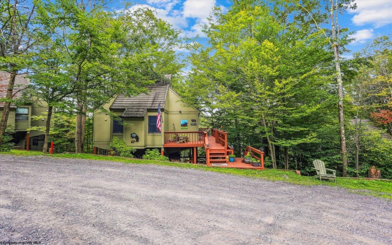 115 Grizzly Way, Davis, West Virginia 26260, 2 Bedrooms Bedrooms, 4 Rooms Rooms,2 BathroomsBathrooms,Single Family Detached,For Sale,Grizzly,10160986