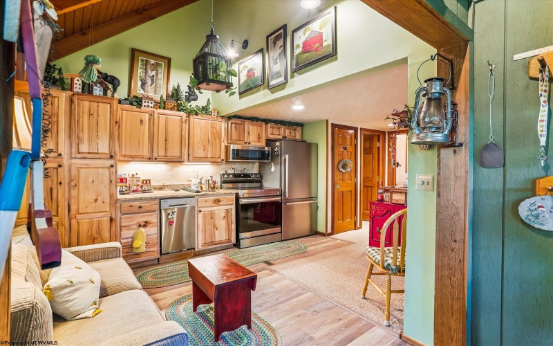 115 Grizzly Way, Davis, West Virginia 26260, 2 Bedrooms Bedrooms, 4 Rooms Rooms,2 BathroomsBathrooms,Single Family Detached,For Sale,Grizzly,10160986