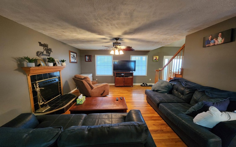 45 Overlook Drive, Bridgeport, West Virginia 26330, 5 Bedrooms Bedrooms, 12 Rooms Rooms,4 BathroomsBathrooms,Single Family Detached,For Sale,Overlook,10157861