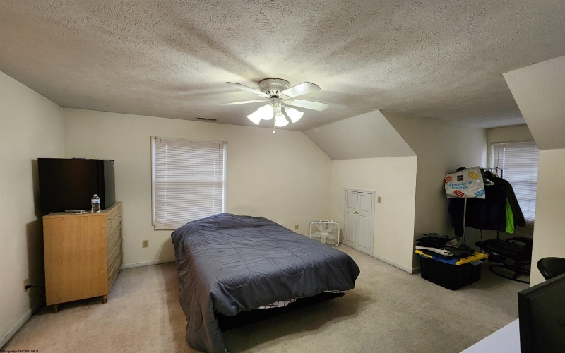 45 Overlook Drive, Bridgeport, West Virginia 26330, 5 Bedrooms Bedrooms, 12 Rooms Rooms,4 BathroomsBathrooms,Single Family Detached,For Sale,Overlook,10157861