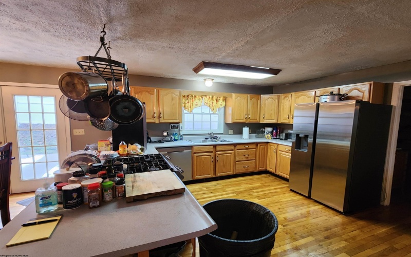 45 Overlook Drive, Bridgeport, West Virginia 26330, 5 Bedrooms Bedrooms, 12 Rooms Rooms,4 BathroomsBathrooms,Single Family Detached,For Sale,Overlook,10157861