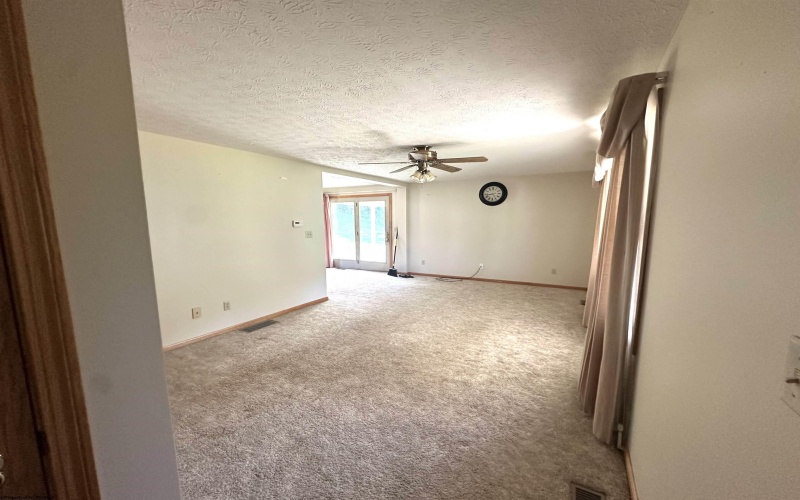 17 Hannah Lane, Fairview, West Virginia 26570, 2 Bedrooms Bedrooms, 5 Rooms Rooms,2 BathroomsBathrooms,Single Family Detached,For Sale,Hannah,10160990