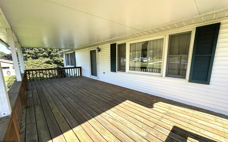 17 Hannah Lane, Fairview, West Virginia 26570, 2 Bedrooms Bedrooms, 5 Rooms Rooms,2 BathroomsBathrooms,Single Family Detached,For Sale,Hannah,10160990