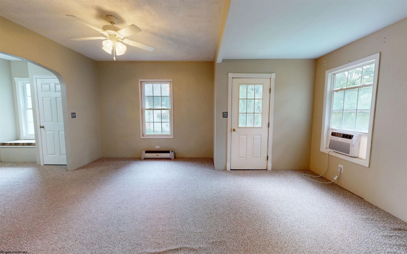 63 Broomfield Street, Rachel, West Virginia 26587, 3 Bedrooms Bedrooms, 8 Rooms Rooms,1 BathroomBathrooms,Single Family Detached,For Sale,Broomfield,10160995