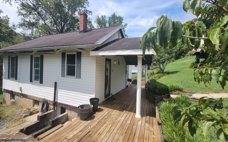 63 Broomfield Street, Rachel, West Virginia 26587, 3 Bedrooms Bedrooms, 8 Rooms Rooms,1 BathroomBathrooms,Single Family Detached,For Sale,Broomfield,10160995