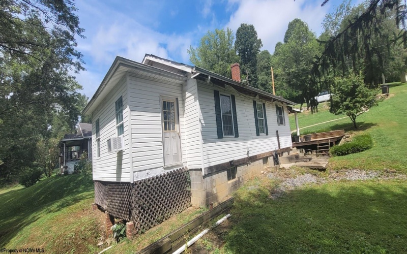 63 Broomfield Street, Rachel, West Virginia 26587, 3 Bedrooms Bedrooms, 8 Rooms Rooms,1 BathroomBathrooms,Single Family Detached,For Sale,Broomfield,10160995