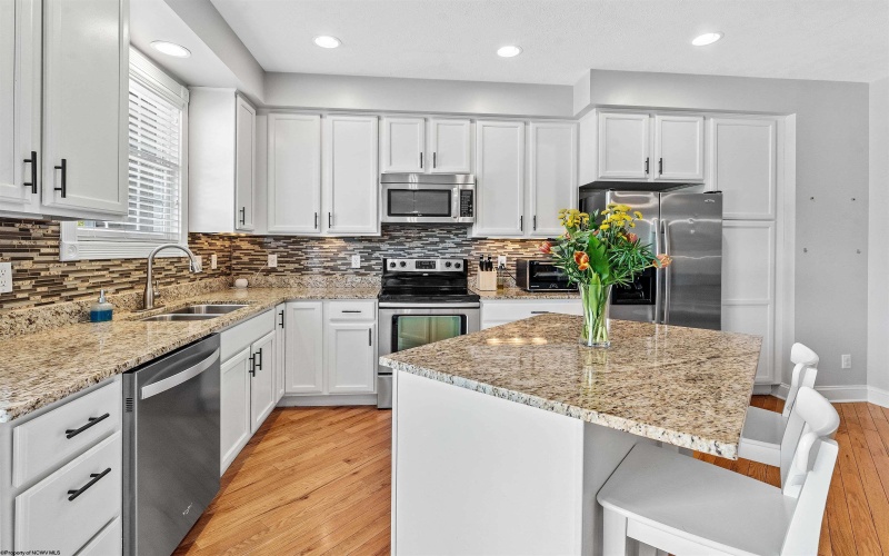 14 Turnstone Drive, Morgantown, West Virginia 26505, 3 Bedrooms Bedrooms, 16 Rooms Rooms,3 BathroomsBathrooms,Single Family Attached,For Sale,Turnstone,10161009