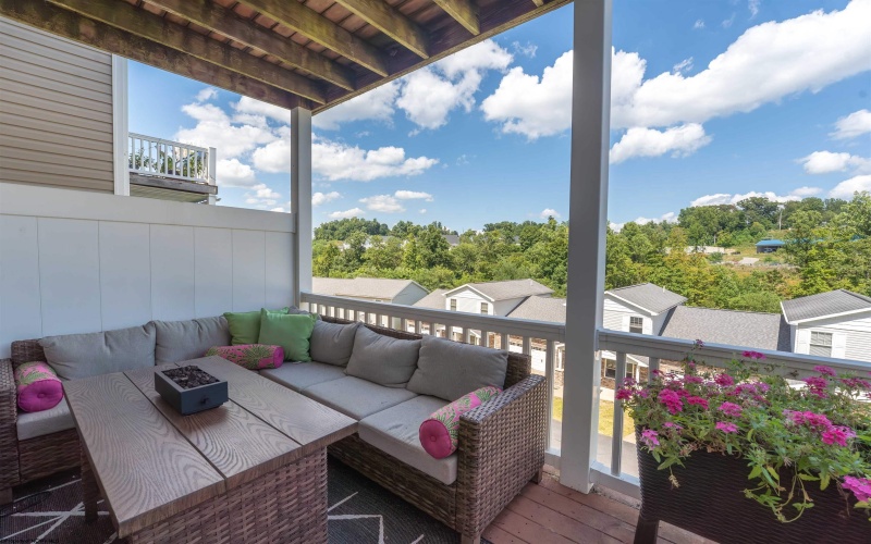 14 Turnstone Drive, Morgantown, West Virginia 26505, 3 Bedrooms Bedrooms, 16 Rooms Rooms,3 BathroomsBathrooms,Single Family Attached,For Sale,Turnstone,10161009