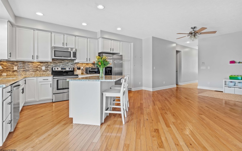 14 Turnstone Drive, Morgantown, West Virginia 26505, 3 Bedrooms Bedrooms, 16 Rooms Rooms,3 BathroomsBathrooms,Single Family Attached,For Sale,Turnstone,10161009