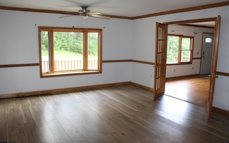 2535 Alpine Lake Road, Terra Alta, West Virginia 26537, 3 Bedrooms Bedrooms, 10 Rooms Rooms,3 BathroomsBathrooms,Single Family Detached,For Sale,Alpine Lake,10161012