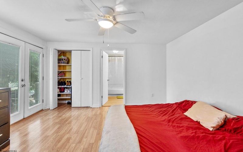 1426 Palace Drive, Morgantown, West Virginia 26508, 3 Bedrooms Bedrooms, 7 Rooms Rooms,3 BathroomsBathrooms,Residential Rentals,For Rent,Palace,10161001