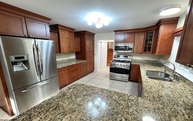 604 Schubert Place, Morgantown, West Virginia 26505, 4 Bedrooms Bedrooms, 9 Rooms Rooms,3 BathroomsBathrooms,Single Family Detached,For Sale,Schubert,10161010