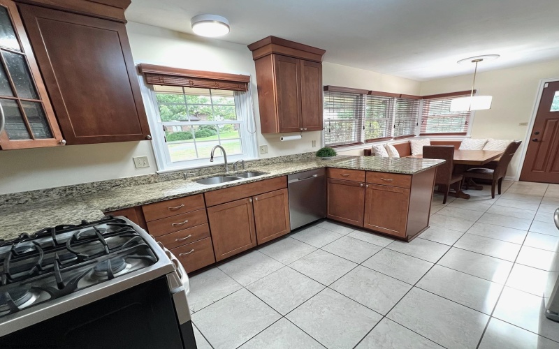 604 Schubert Place, Morgantown, West Virginia 26505, 4 Bedrooms Bedrooms, 9 Rooms Rooms,3 BathroomsBathrooms,Single Family Detached,For Sale,Schubert,10161010