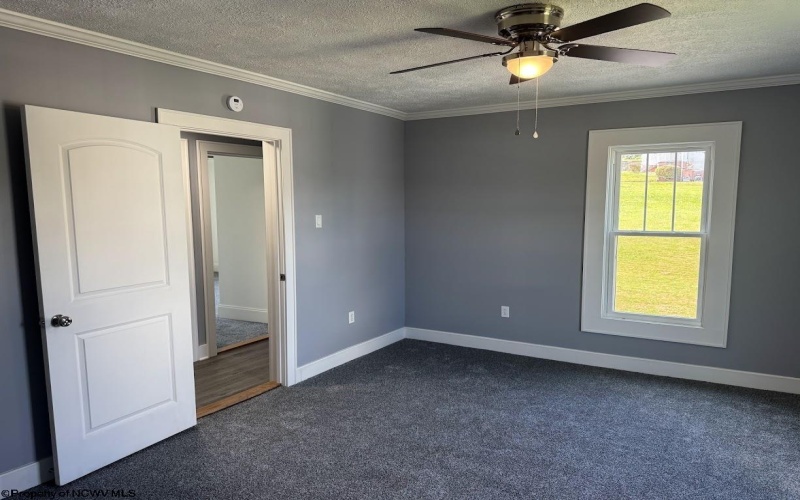 418 Columbia Street, Fairmont, West Virginia 26554, 4 Bedrooms Bedrooms, 8 Rooms Rooms,2 BathroomsBathrooms,Single Family Detached,For Sale,Columbia,10161008