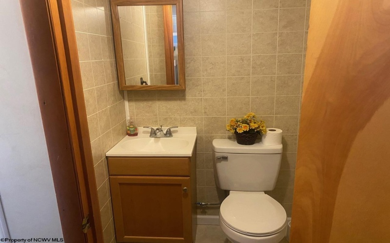 210 Jameson Avenue, Parsons, West Virginia 26287, 4 Bedrooms Bedrooms, 8 Rooms Rooms,1 BathroomBathrooms,Single Family Detached,For Sale,Jameson,10161007