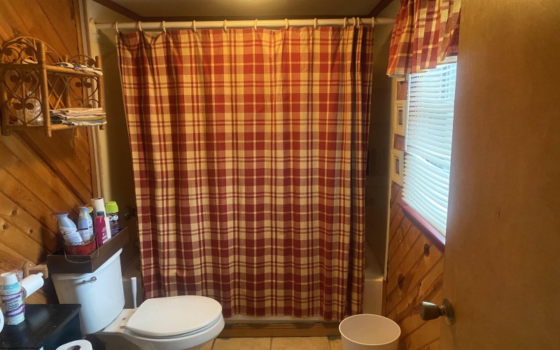 210 Jameson Avenue, Parsons, West Virginia 26287, 4 Bedrooms Bedrooms, 8 Rooms Rooms,1 BathroomBathrooms,Single Family Detached,For Sale,Jameson,10161007