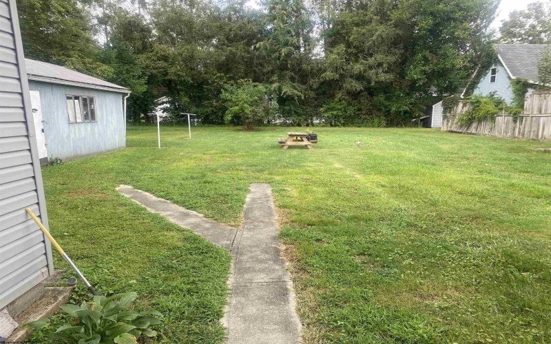 210 Jameson Avenue, Parsons, West Virginia 26287, 4 Bedrooms Bedrooms, 8 Rooms Rooms,1 BathroomBathrooms,Single Family Detached,For Sale,Jameson,10161007