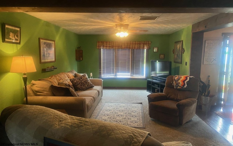 210 Jameson Avenue, Parsons, West Virginia 26287, 4 Bedrooms Bedrooms, 8 Rooms Rooms,1 BathroomBathrooms,Single Family Detached,For Sale,Jameson,10161007