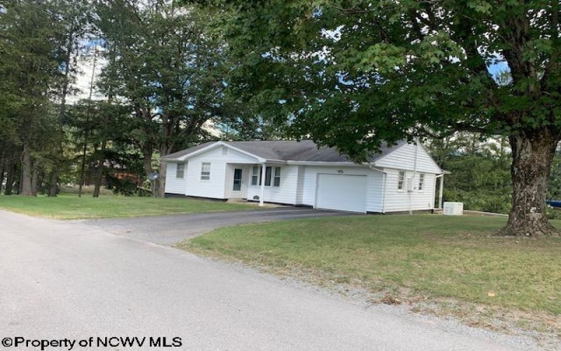 30 Dunham Cut Road, Belington, West Virginia 26250, 2 Bedrooms Bedrooms, 4 Rooms Rooms,1 BathroomBathrooms,Single Family Detached,For Sale,Dunham Cut,10161004