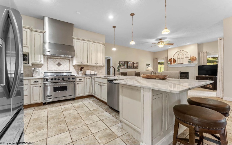 7 Zara Drive, Morgantown, West Virginia 26508, 5 Bedrooms Bedrooms, 8 Rooms Rooms,3 BathroomsBathrooms,Single Family Detached,For Sale,Zara,10161005