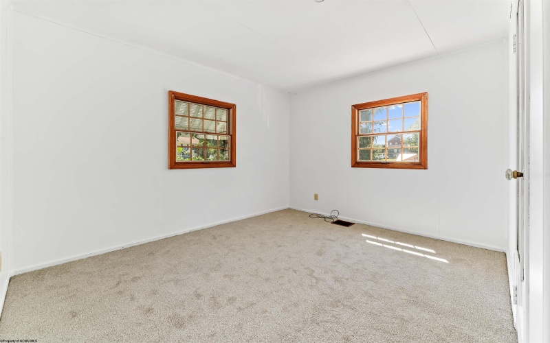 3233 University Avenue, Morgantown, West Virginia 26505, 3 Bedrooms Bedrooms, 7 Rooms Rooms,2 BathroomsBathrooms,Single Family Detached,For Sale,University,10161002