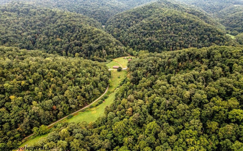 4783 Upper Crooked Fork Road, Gassaway, West Virginia 26624, 3 Bedrooms Bedrooms, 7 Rooms Rooms,2 BathroomsBathrooms,Single Family Detached,For Sale,Upper Crooked Fork,10161016