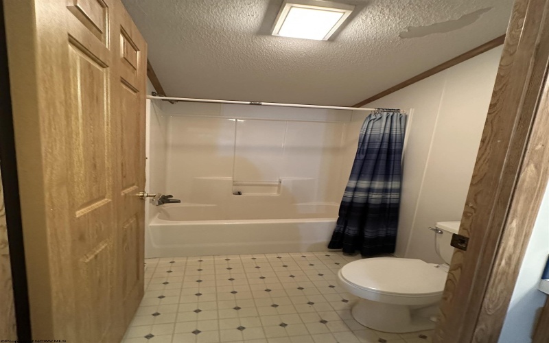 31 Nugget Lane, Fairmont, West Virginia 26554, 3 Bedrooms Bedrooms, 7 Rooms Rooms,2 BathroomsBathrooms,Single Family Detached,For Sale,Nugget,10161013