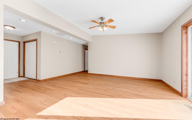453 Mansfield Avenue, Morgantown, West Virginia 26501, 3 Bedrooms Bedrooms, 6 Rooms Rooms,2 BathroomsBathrooms,Single Family Detached,For Sale,Mansfield,10161037