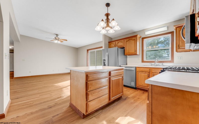 453 Mansfield Avenue, Morgantown, West Virginia 26501, 3 Bedrooms Bedrooms, 6 Rooms Rooms,2 BathroomsBathrooms,Single Family Detached,For Sale,Mansfield,10161037
