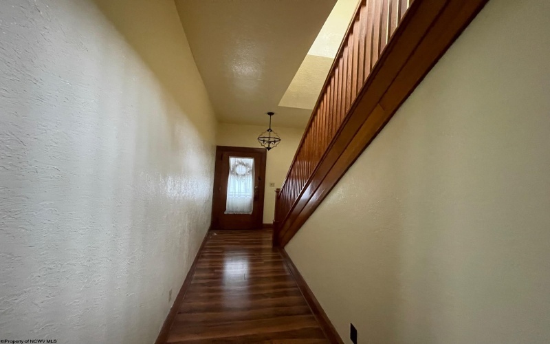 46 Florida Street, Buckhannon, West Virginia 26201-2887, 1 Bedroom Bedrooms, 4 Rooms Rooms,1 BathroomBathrooms,Residential Rentals,For Rent,Florida,10161033