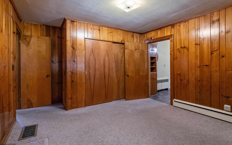 1725 S Davis Avenue, Elkins, West Virginia 26241, 3 Bedrooms Bedrooms, 5 Rooms Rooms,2 BathroomsBathrooms,Single Family Detached,For Sale,S Davis,10161020