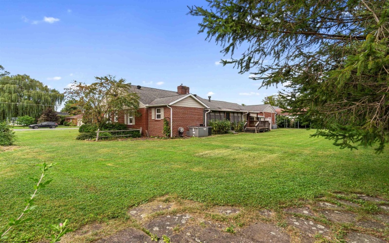 1725 S Davis Avenue, Elkins, West Virginia 26241, 3 Bedrooms Bedrooms, 5 Rooms Rooms,2 BathroomsBathrooms,Single Family Detached,For Sale,S Davis,10161020