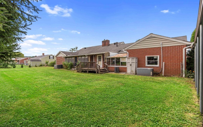 1725 S Davis Avenue, Elkins, West Virginia 26241, 3 Bedrooms Bedrooms, 5 Rooms Rooms,2 BathroomsBathrooms,Single Family Detached,For Sale,S Davis,10161020