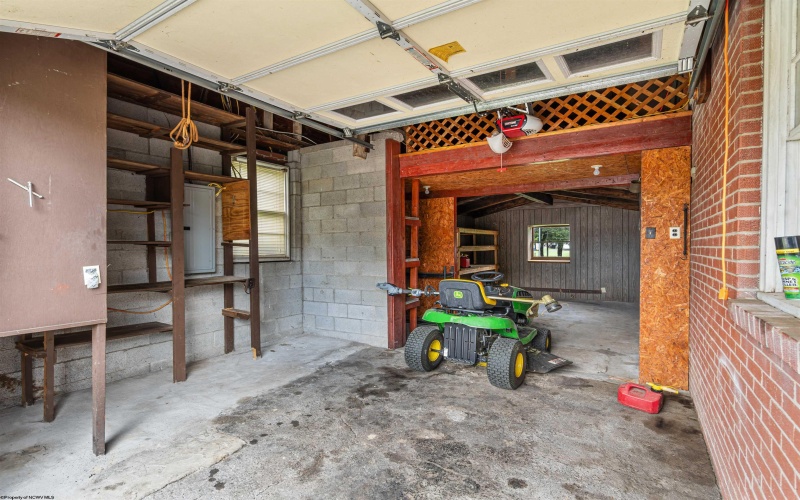 1725 S Davis Avenue, Elkins, West Virginia 26241, 3 Bedrooms Bedrooms, 5 Rooms Rooms,2 BathroomsBathrooms,Single Family Detached,For Sale,S Davis,10161020