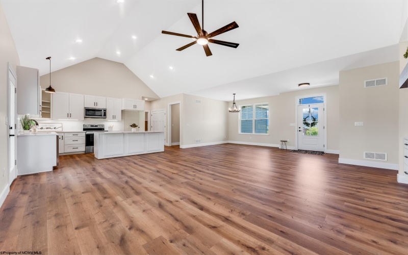 80 Baron Court, Hopwood, Pennsylvania 15445, 3 Bedrooms Bedrooms, 6 Rooms Rooms,2 BathroomsBathrooms,Single Family Detached,For Sale,Baron,10161019