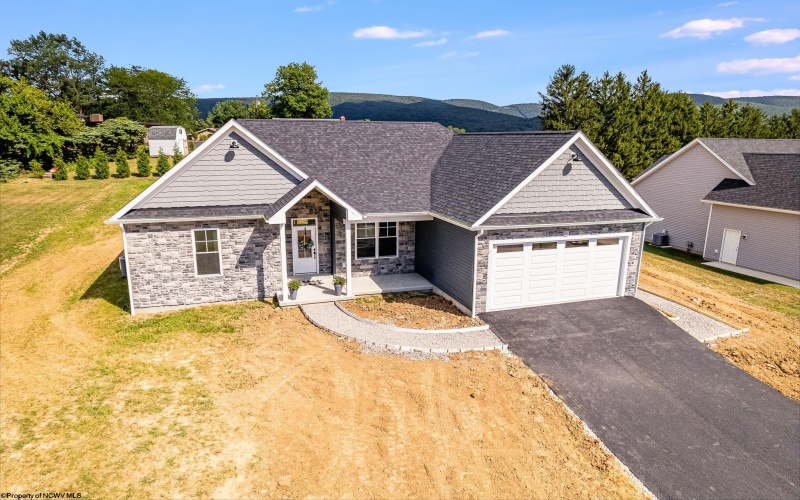 80 Baron Court, Hopwood, Pennsylvania 15445, 3 Bedrooms Bedrooms, 6 Rooms Rooms,2 BathroomsBathrooms,Single Family Detached,For Sale,Baron,10161019
