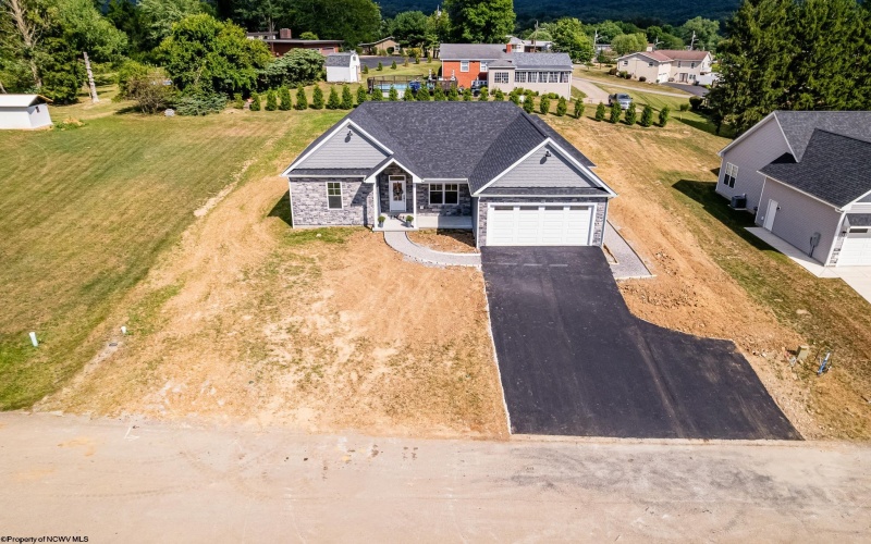 80 Baron Court, Hopwood, Pennsylvania 15445, 3 Bedrooms Bedrooms, 6 Rooms Rooms,2 BathroomsBathrooms,Single Family Detached,For Sale,Baron,10161019