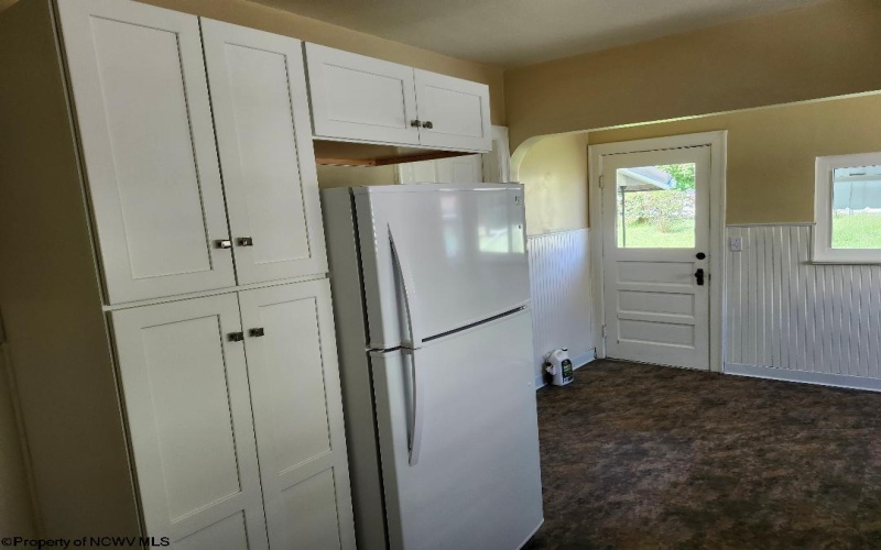 408 Bellview Avenue, Fairmont, West Virginia 26554-1908, 2 Bedrooms Bedrooms, 4 Rooms Rooms,1 BathroomBathrooms,Single Family Detached,For Sale,Bellview,10161034