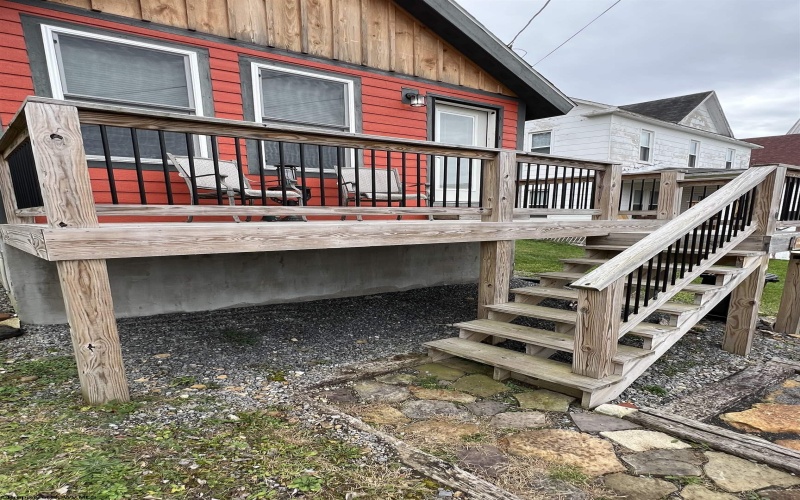 128 Brown Street, Thomas, West Virginia 26292, 2 Bedrooms Bedrooms, 4 Rooms Rooms,1 BathroomBathrooms,Single Family Detached,For Sale,Brown,10157291