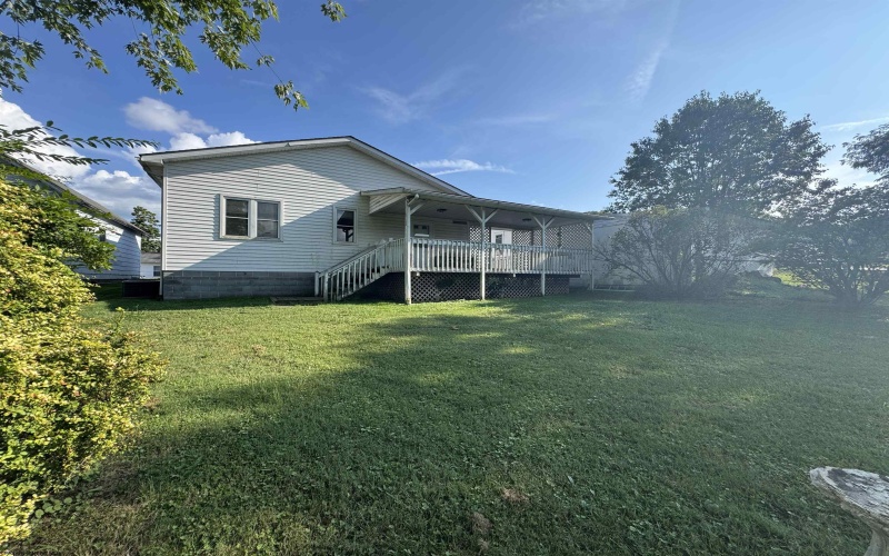 1220 12th Street, Weston, West Virginia 26452, 3 Bedrooms Bedrooms, 8 Rooms Rooms,1 BathroomBathrooms,Single Family Detached,For Sale,12th,10161017