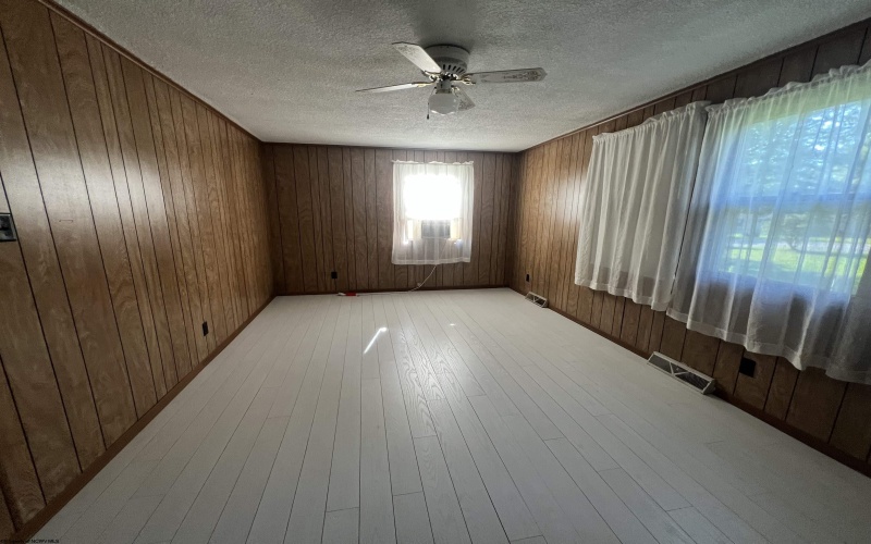 1364 Dogtown Road, Reedsville, West Virginia 26547, 2 Bedrooms Bedrooms, 4 Rooms Rooms,1 BathroomBathrooms,Single Family Detached,For Sale,Dogtown,10161032