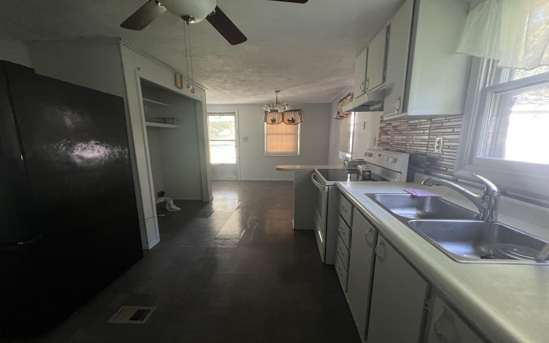1364 Dogtown Road, Reedsville, West Virginia 26547, 2 Bedrooms Bedrooms, 4 Rooms Rooms,1 BathroomBathrooms,Single Family Detached,For Sale,Dogtown,10161032