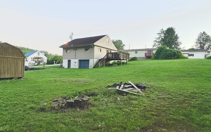 911 Illinois Avenue, Nutter Fort, West Virginia 26301, 4 Bedrooms Bedrooms, 6 Rooms Rooms,2 BathroomsBathrooms,Single Family Detached,For Sale,Illinois,10161018