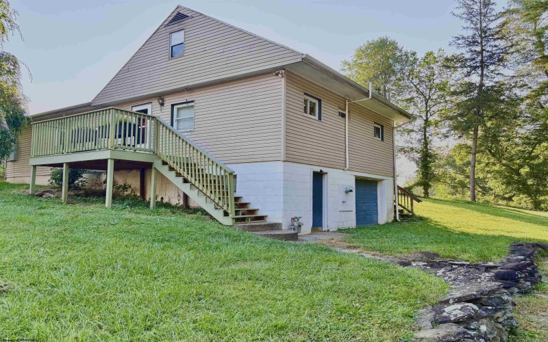 911 Illinois Avenue, Nutter Fort, West Virginia 26301, 4 Bedrooms Bedrooms, 6 Rooms Rooms,2 BathroomsBathrooms,Single Family Detached,For Sale,Illinois,10161018